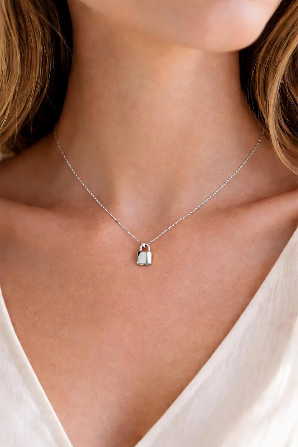 KIANJA Schlosskette Silber - Lifestyle